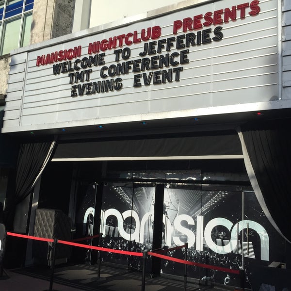 5/13/2015にAlberto M.がMansion Nightclubで撮った写真