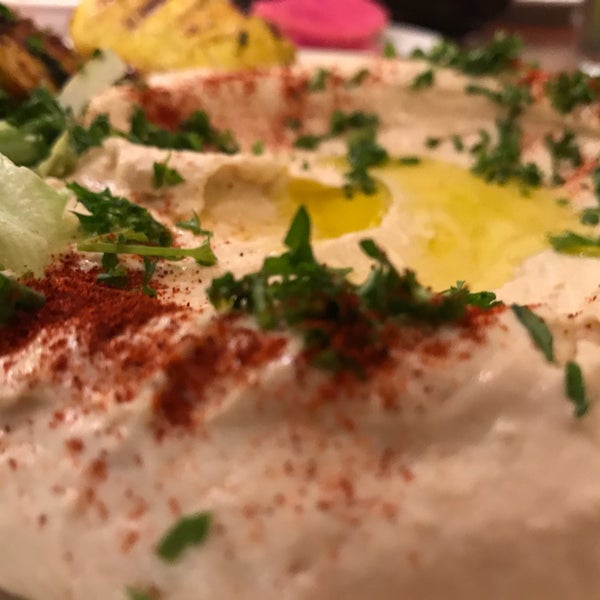 2/8/2018 tarihinde Craig L.ziyaretçi tarafından Old Jerusalem Restaurant'de çekilen fotoğraf