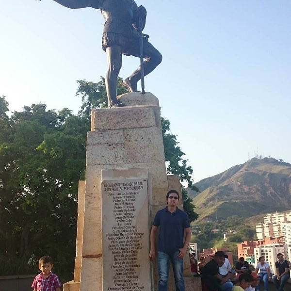 Fotos en Estatua de Sebastian de Belalcazar - 21 tips
