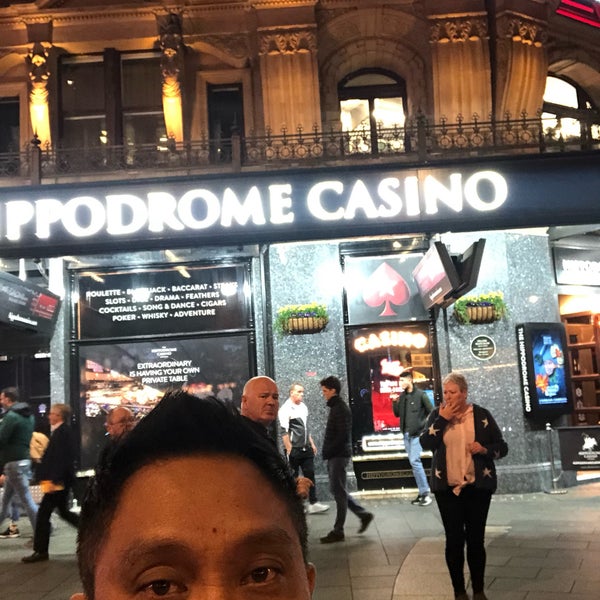 Foto scattata a The Hippodrome Casino da Stanley P. il 3/26/2019