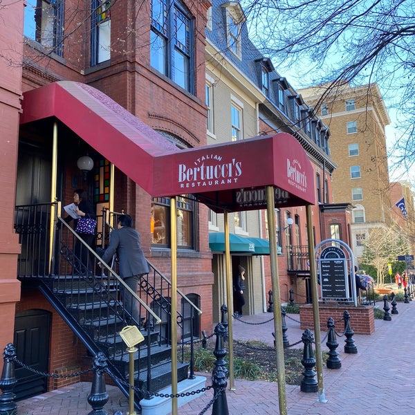 Bertucci's (Now Closed) Pizzeria in Washington