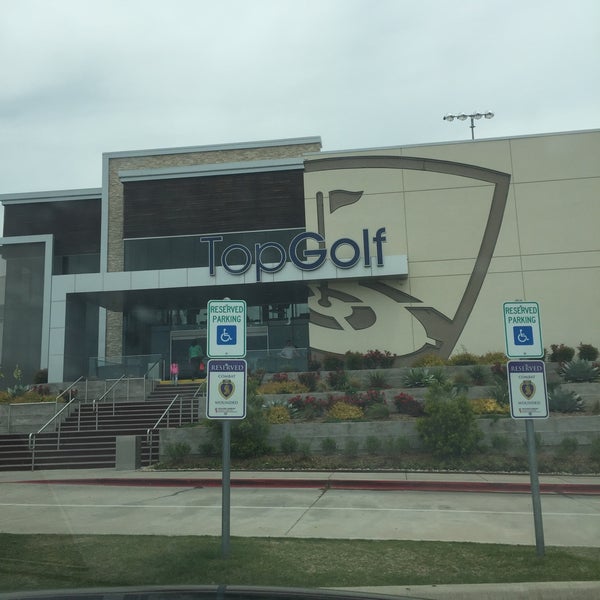 Photo taken at Topgolf by barbee on 4/24/2016