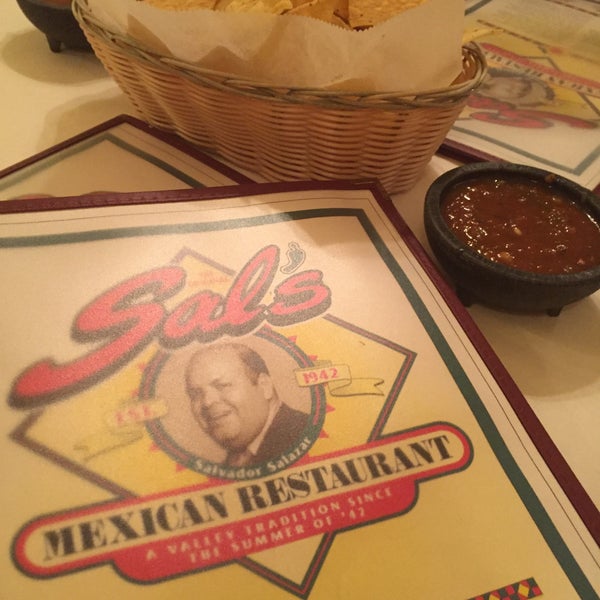 Photo taken at Sal&#39;s Mexican Restaurant - Fresno by Ronald G. F. on 1/14/2016