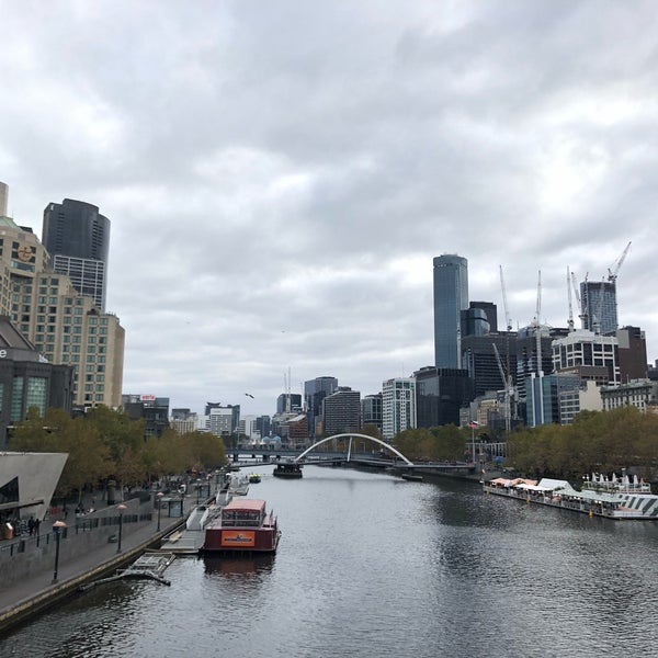 Southbank Footbridge Bridge in Southbank