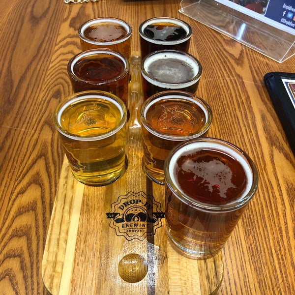 Photo taken at Drop-In Brewing Company by Tee C. on 4/7/2018
