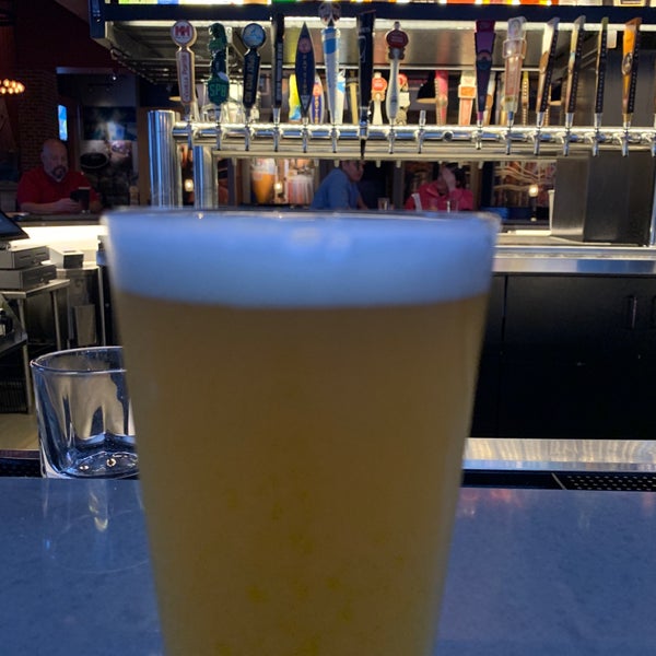 Photo taken at BJ&#39;s Restaurant &amp; Brewhouse by Pat M. on 2/11/2019