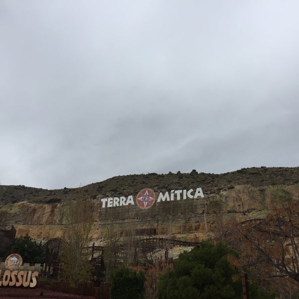 รูปภาพถ่ายที่ Terra Mítica โดย Ricardo M. เมื่อ 2/4/2016
