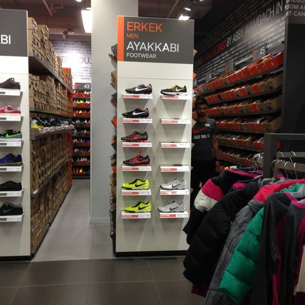 nike factory outlet barkarby