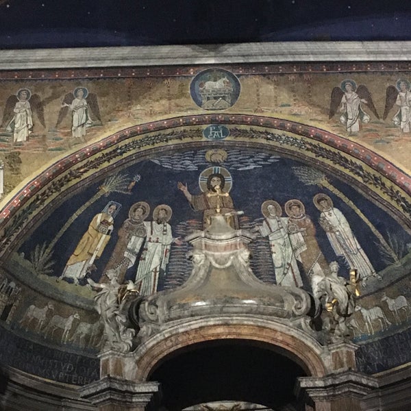 Das Foto wurde bei Basilica di Santa Prassede von Gianni C. am 11/12/2016 aufgenommen