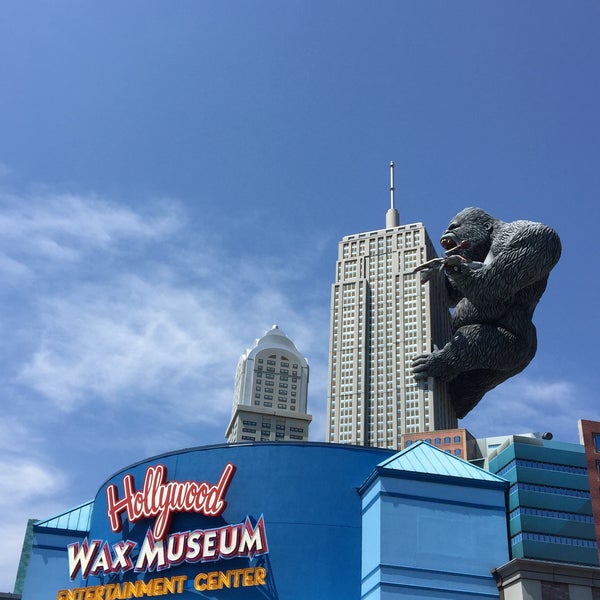 Foto scattata a Hollywood Wax Museum Entertainment Center da Kimberly S. il 9/8/2016