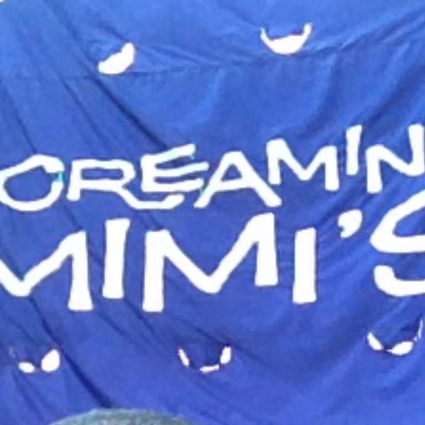 7/27/2013에 Reggie V.님이 Screaming Mimi&#39;s에서 찍은 사진