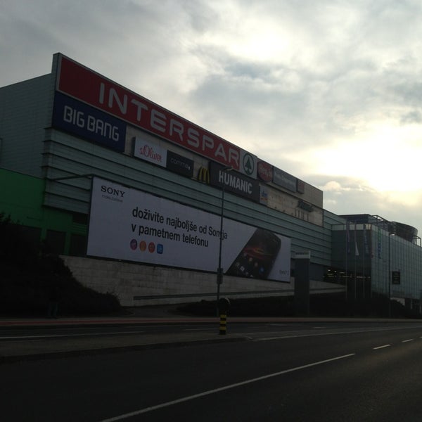 Foto scattata a Shopping center Europark Maribor da TamaRa T. il 4/4/2013