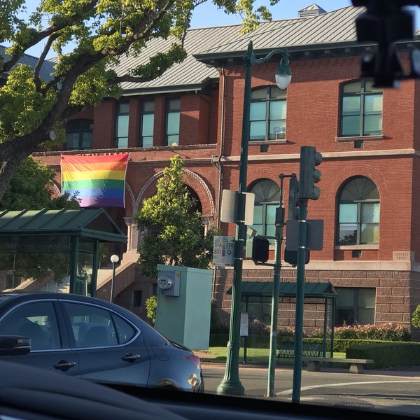 Alameda City Hall East End 252 visitors