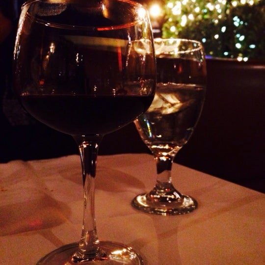 12/9/2013にWildJipseeがChablis Food + Wineで撮った写真