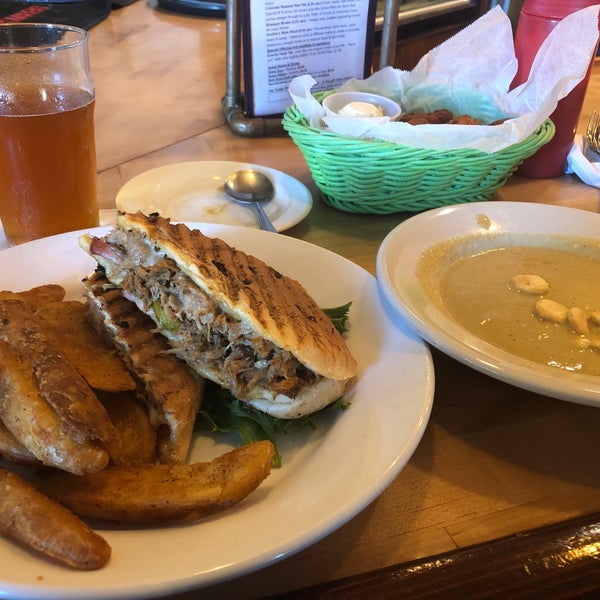 Foto tomada en Outer Banks Brewing Station  por Matt M. el 7/18/2022