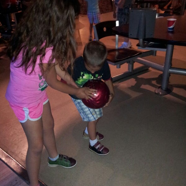 Photo taken at Sempeck&#39;s Bowling &amp; Entertainment by Cristina P. on 6/14/2014