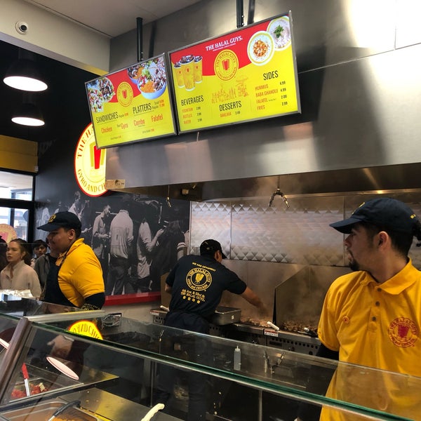 Photo taken at The Halal Guys by Gozde D. on 12/9/2018