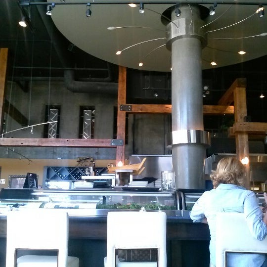 10/17/2012에 Johnny H.님이 Gekko Sushi and Lounge에서 찍은 사진