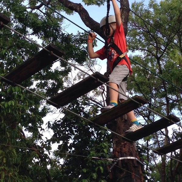 Foto diambil di Forest Adventure (Bedok Reservoir Park) oleh Юлия И. pada 6/1/2014