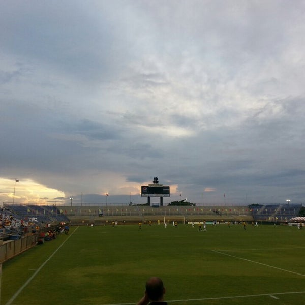 รูปภาพถ่ายที่ Lockhart Stadium โดย Cesar เมื่อ 5/21/2013