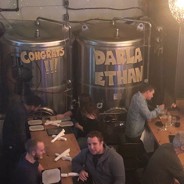 Photo taken at Barrel Head Brewhouse by Melissa E. on 9/15/2018