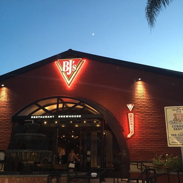 Снимок сделан в BJ&#39;s Restaurant &amp; Brewhouse пользователем Kari 6/9/2016