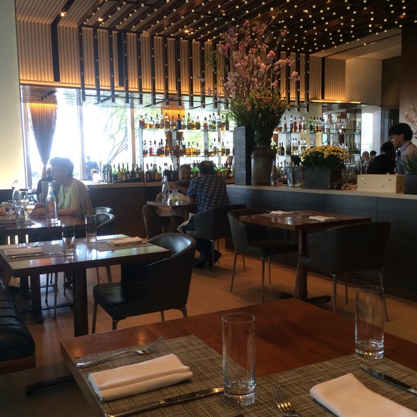 5/10/2015에 Andrew W.님이 Riverview Restaurant &amp; Lounge에서 찍은 사진