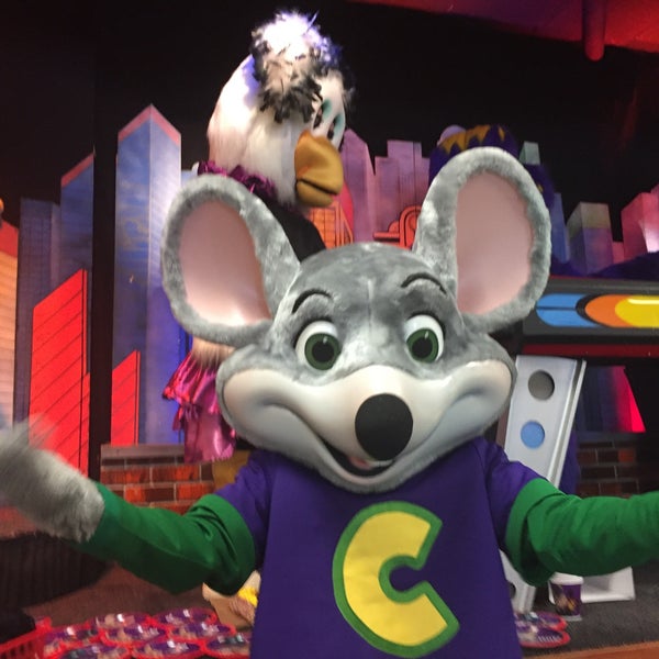 Chuck E. Cheese Bellevue'de Gösteri Merkezi