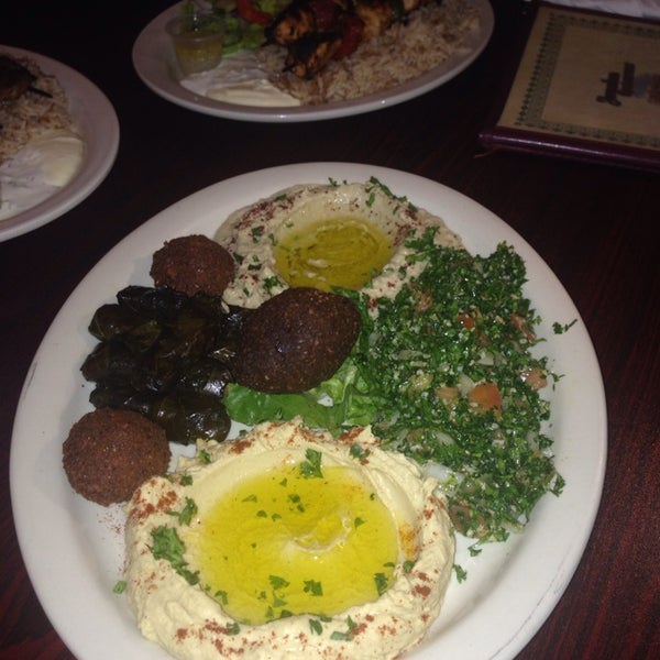 8/30/2014 tarihinde Sara A.ziyaretçi tarafından Jerusalem Middle East Restaurant'de çekilen fotoğraf