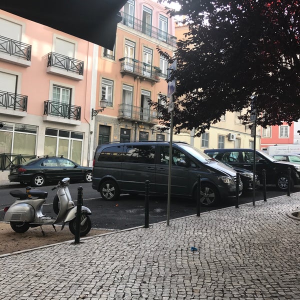 6/25/2017에 Vasco R.님이 Bar TR3S Lisboa에서 찍은 사진