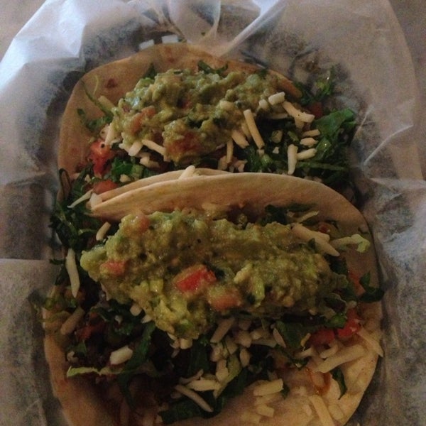 Foto diambil di Five Tacos oleh Joshua G. pada 9/2/2013