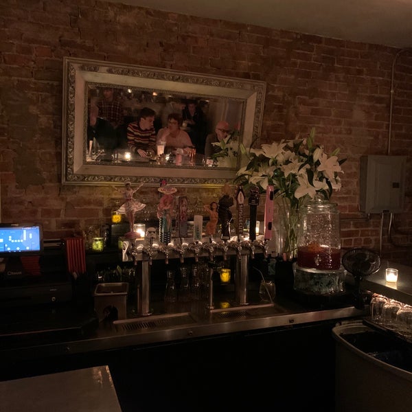 11/11/2019 tarihinde Joshua G.ziyaretçi tarafından Pocket Bar NYC'de çekilen fotoğraf