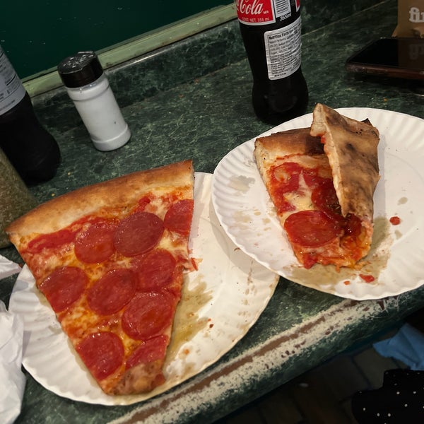 Photo taken at Joe&#39;s Pizza by Joshua G. on 5/20/2023