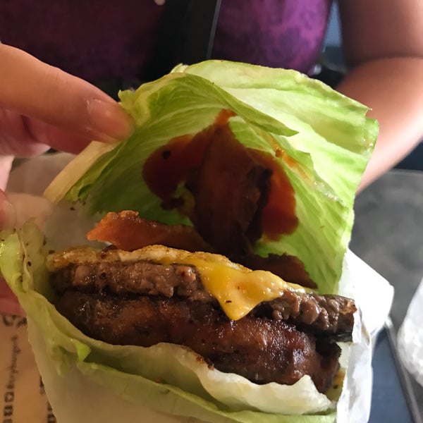 9/24/2017에 Joshua G.님이 BurgerFi에서 찍은 사진
