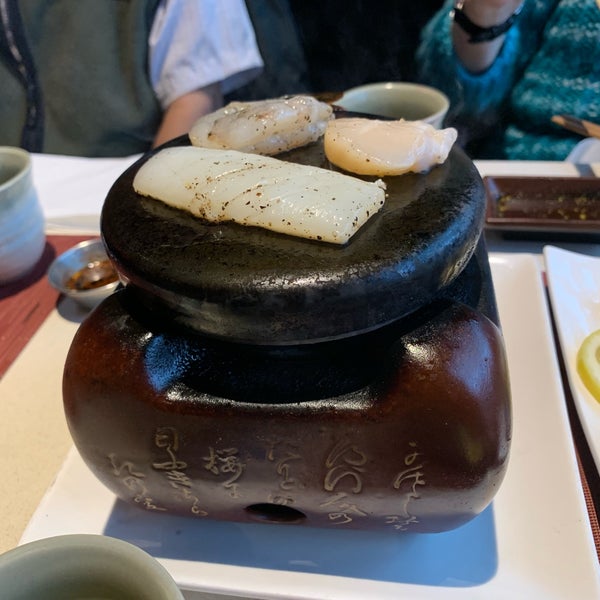 Снимок сделан в SUteiShi Japanese Restaurant пользователем Joshua G. 5/13/2019