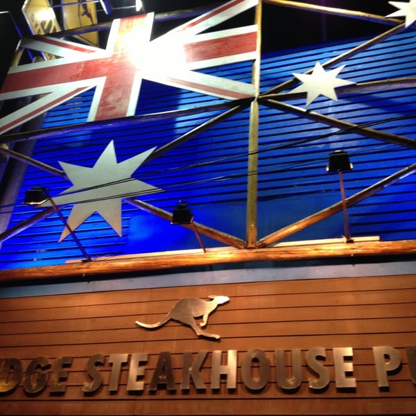 Foto tirada no(a) Didge Steakhouse Pub por Ícaro V. em 1/4/2013