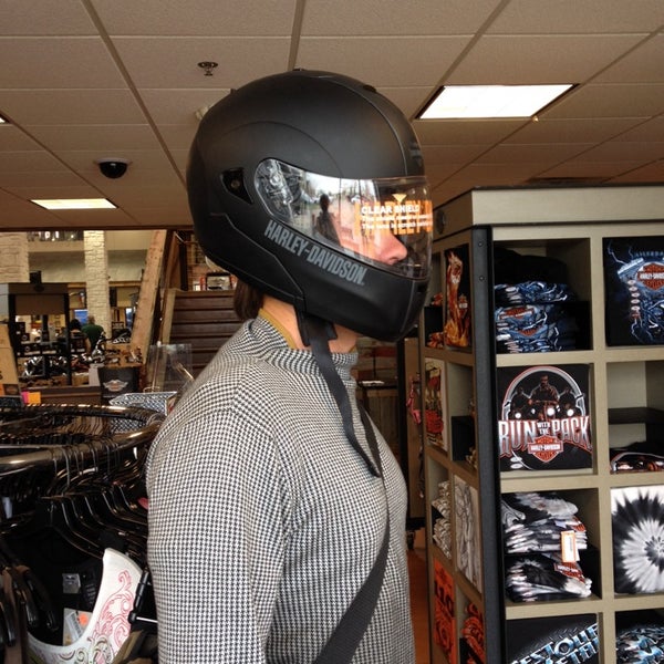 11/4/2013에 Артем님이 Longhorn Harley-Davidson에서 찍은 사진