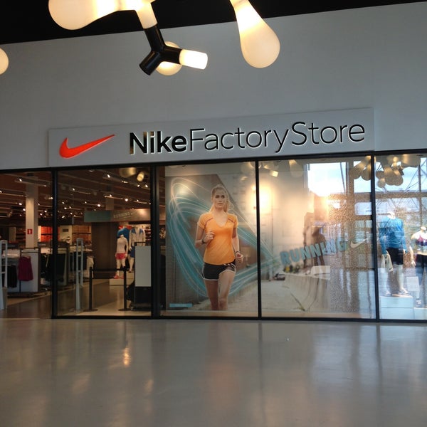 Nike Factory Store - Negozio di articoli sportivi