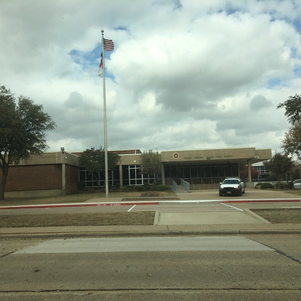 Forest Meadow Junior High Middle School in Dallas