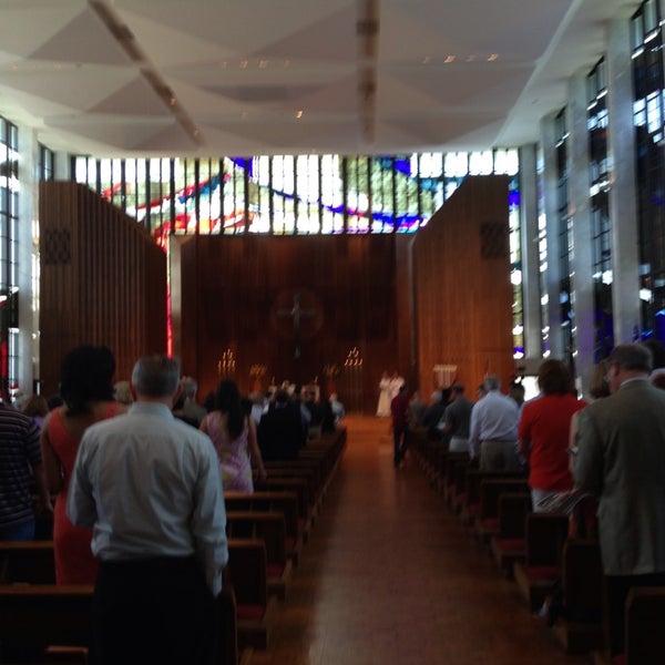 Photo taken at Lovers Lane United Methodist Church by Mike T. on 6/2/2013