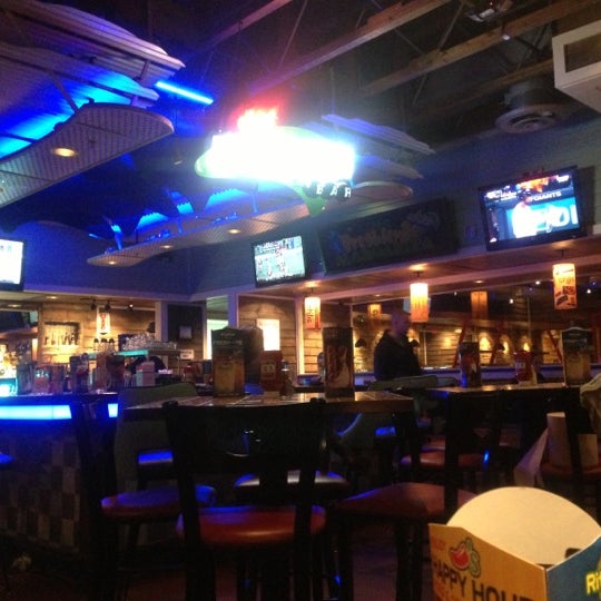 Photo taken at Chili&#39;s Grill &amp; Bar by Mike D. on 10/22/2012