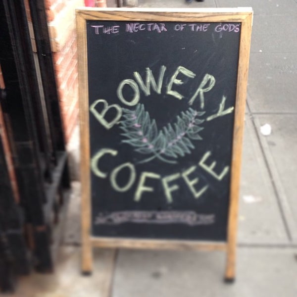 Photo prise au Bowery Coffee par Burk J. le1/30/2013