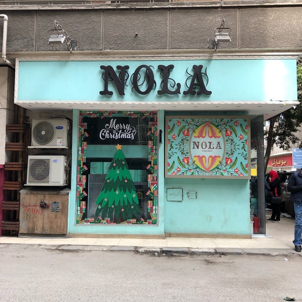 รูปภาพถ่ายที่ NOLA Cupcakes โดย . Naif .. เมื่อ 12/26/2018