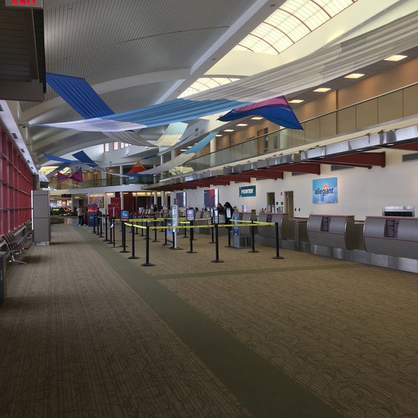 Foto tirada no(a) Central Illinois Regional Airport (BMI) por Roberto R. em 1/24/2019