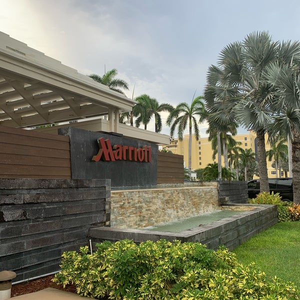 Photo taken at Aruba Marriott Resort &amp; Stellaris Casino by Roberto R. on 11/9/2020