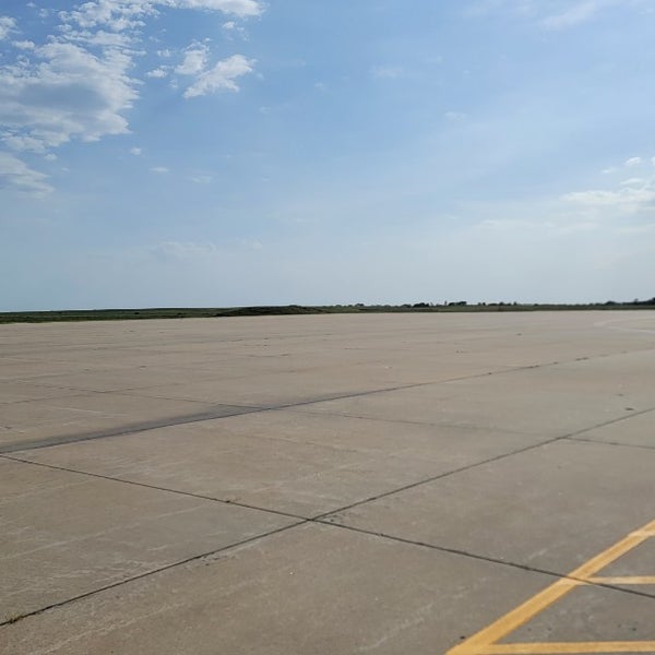 Salina Regional Airport (SLN) Salina, KS