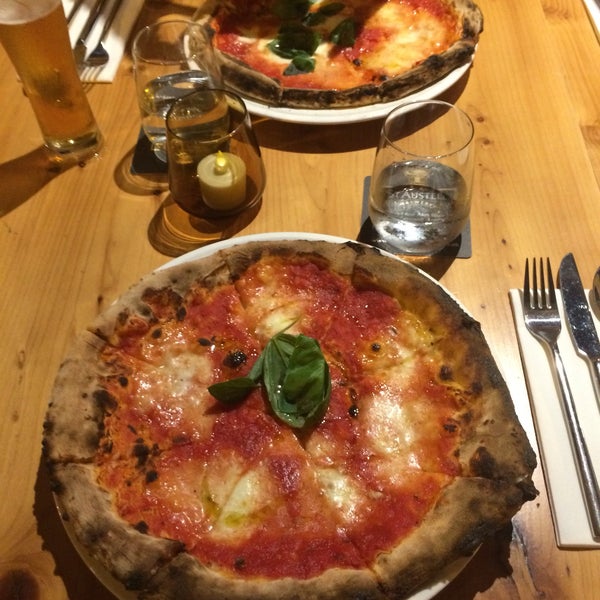 6/25/2016 tarihinde Martina M.ziyaretçi tarafından Pizza Fabbrica'de çekilen fotoğraf
