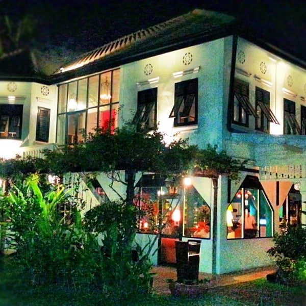 Photos At Issaya Siamese Club อ ษยา สยามม สคล บ 109 Tips From 1965 Visitors