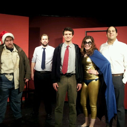 รูปภาพถ่ายที่ Annoyance Theatre &amp; Bar โดย Shawn F. เมื่อ 2/11/2013