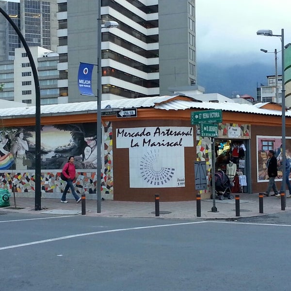 Mercado Artesanal La Mariscal Mariscal Sucre